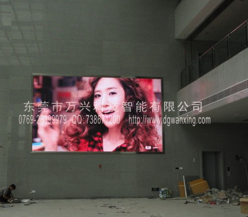 長安警察院P7.62全彩屏